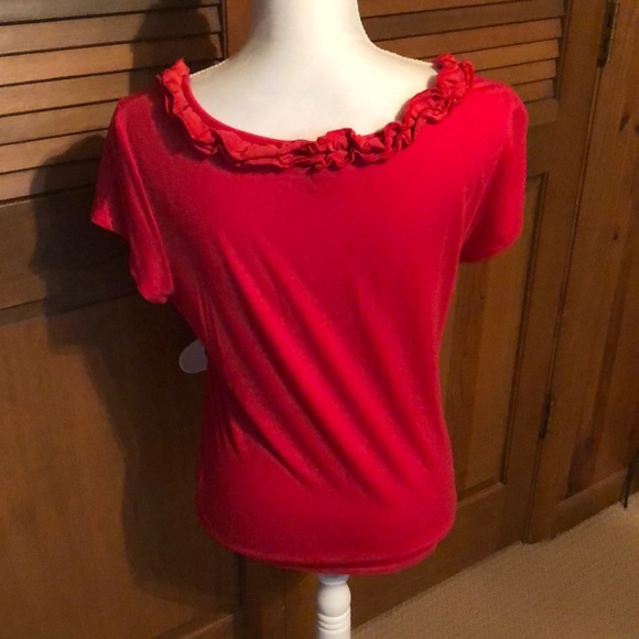 C Concept red top in size L - Picture 2 of 3